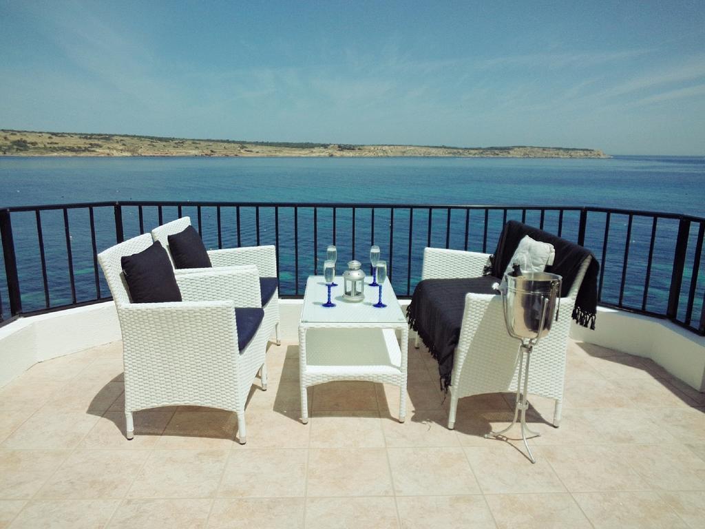 Maltaholiday Seafront Penthouse Daire Mellieħa Dış mekan fotoğraf